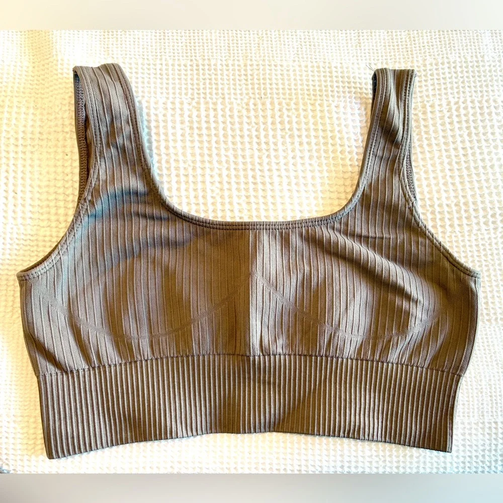 Light Brown Amazon Ribbed workout set - Picture 3 of 4